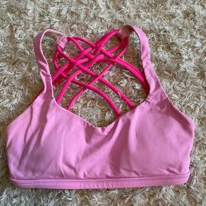 Lululemon sports bra